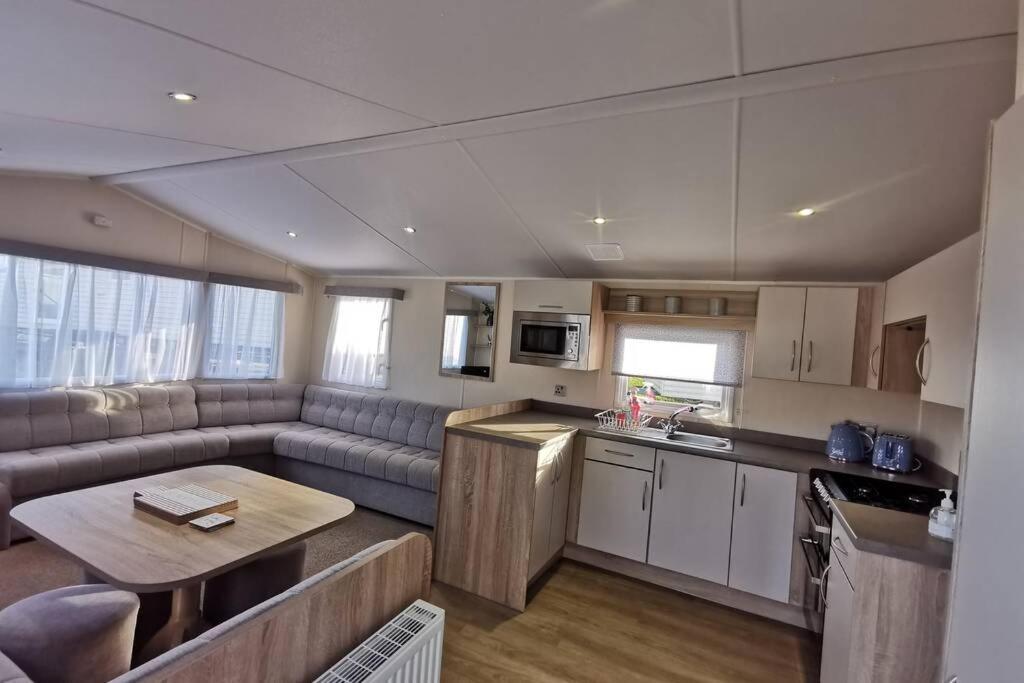 8 Sleep Chalet At Newquay Away Resorts Nb160 ภายนอก รูปภาพ